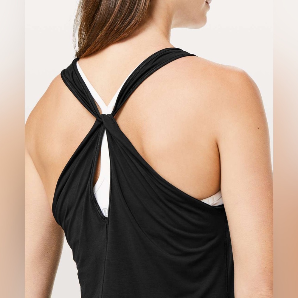 Lululemon Timeless Twist Tank Black Size 6 NWT